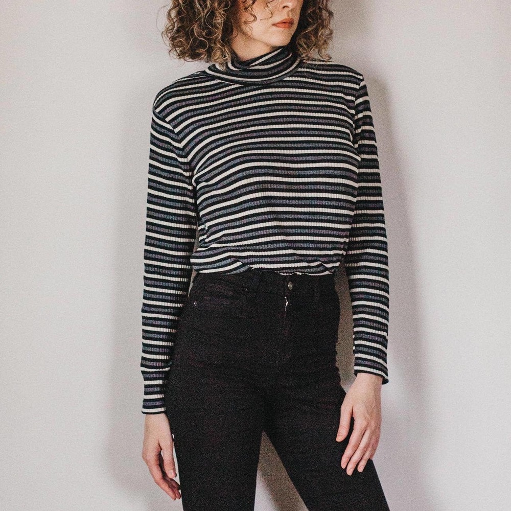 90s Striped Mockneck Long Sleeve Top